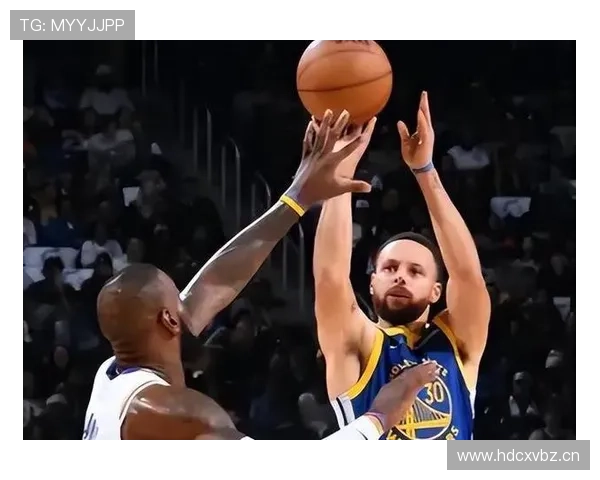 NBA赛后焦点：詹姆斯带领湖人逆转战胜勇士，库里三分未能绝杀 - 副本